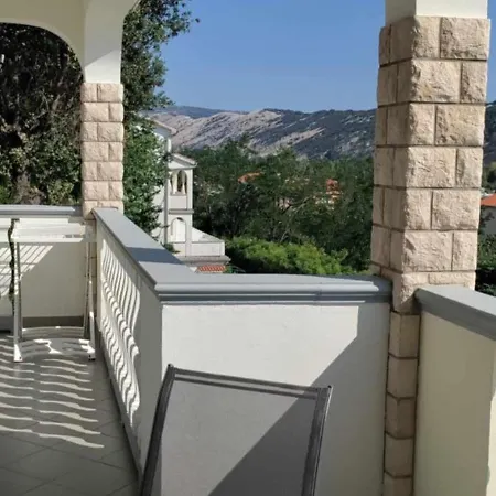 Apartman 445 Lopar